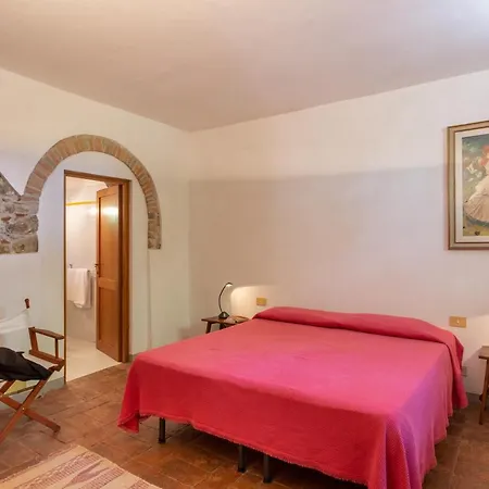 Fattoria Pratale Farm stay *